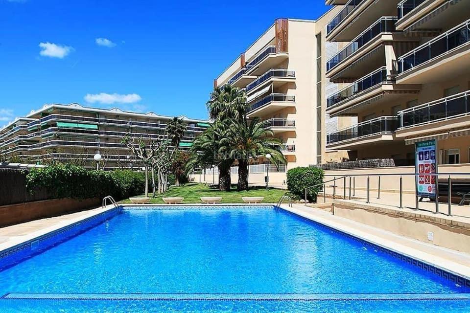 Appart Standing 2 Chambres 2Sdb Clim Piscine Parking Wifi Terrasse 21M2 Local Velo Port-Aventura, Plage, Centre Σαλού Εξωτερικό φωτογραφία